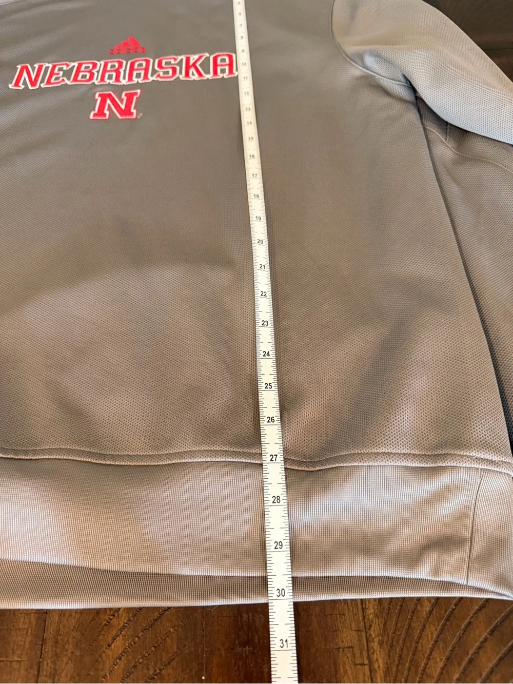 Adidas Nebraska Cornhuskers Men’s Large Gray ClimaWarm Crewneck Sweatshirt
